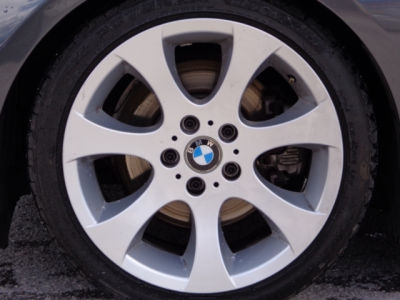 2006 BMW 330  i