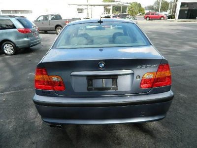 2005 BMW 330  xi