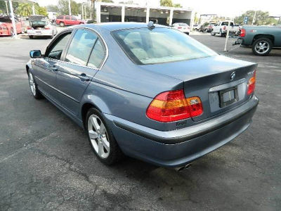 2005 BMW 330  xi
