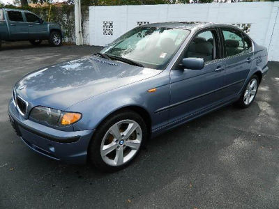 2005 BMW 330  xi