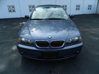 2005 BMW 330  xi