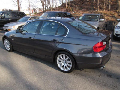 2006 BMW 330  i