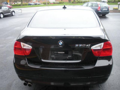 2006 BMW 330  xi