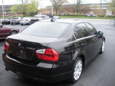 2006 BMW 330  xi