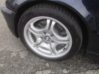 2005 BMW 330  i