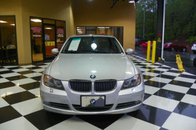 2006 BMW 330  i