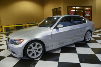 2006 BMW 330  i