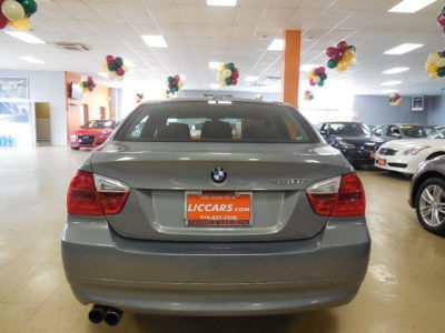 2006 BMW 330 i