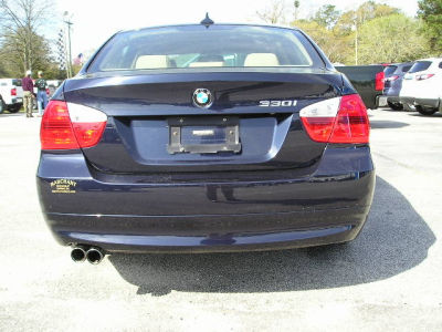 2006 BMW 330 i