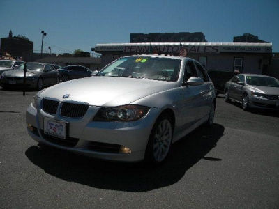 2006 BMW 330  i