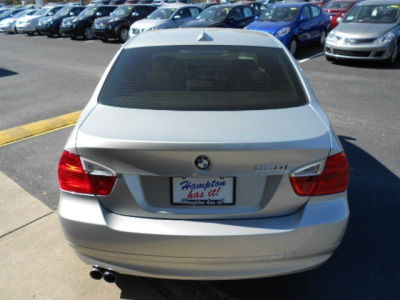 2006 BMW 330  i