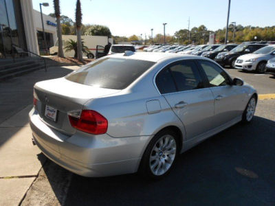 2006 BMW 330  i