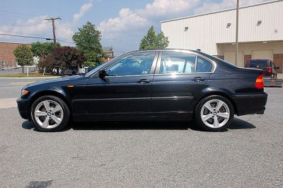 2005 BMW 330  xi