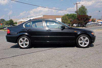 2005 BMW 330  xi