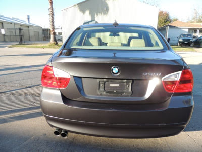 2006 BMW 330 i