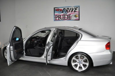 2006 BMW 330 i