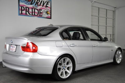 2006 BMW 330 i