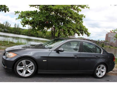 2006 BMW 330 i