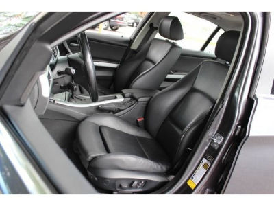 2006 BMW 330 i