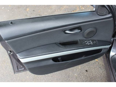 2006 BMW 330 i