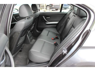 2006 BMW 330 i