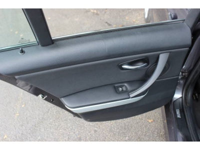 2006 BMW 330 i