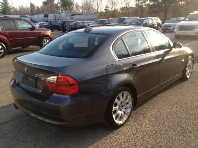 2006 BMW 330  i