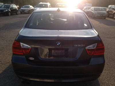 2006 BMW 330  i