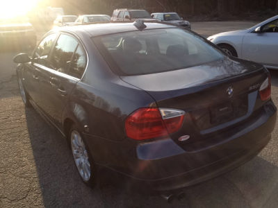 2006 BMW 330  i