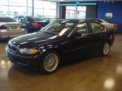 2003 BMW 330  xi