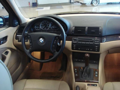2003 BMW 330  xi