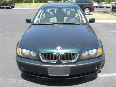 2004 BMW 330  xi