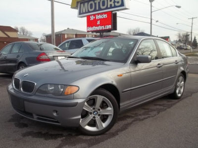 2005 BMW 330  xi