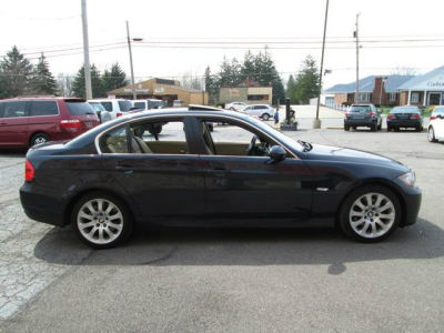 2006 BMW 330  xi