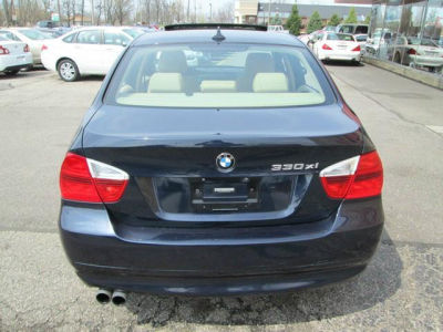 2006 BMW 330  xi