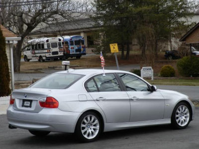 2006 BMW 330  i