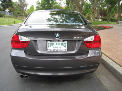 2006 BMW 330 i