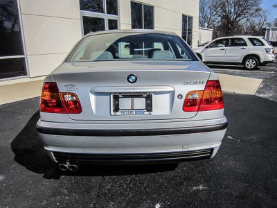2002 BMW 330 i