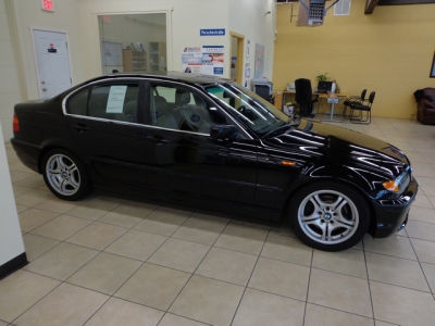 2004 BMW 330 i