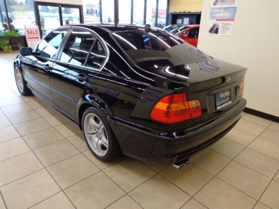 2004 BMW 330 i