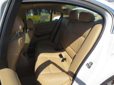 2006 BMW 330 i