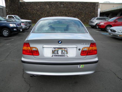 2003 BMW 330 i
