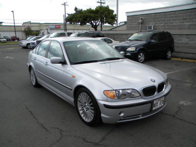 2003 BMW 330 i