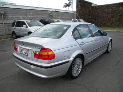2003 BMW 330 i