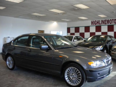 2003 BMW 330  xi