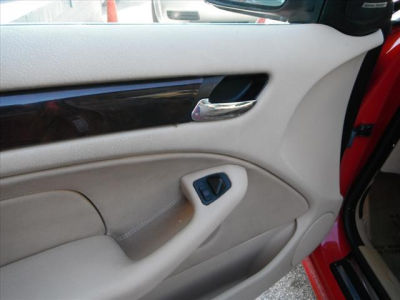 2005 BMW 330 i