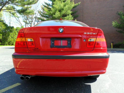 2005 BMW 330  xi