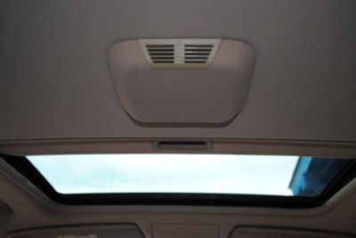 2003 BMW 330  i