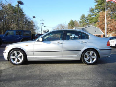 2005 BMW 330  i