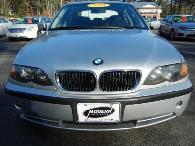 2005 BMW 330  i